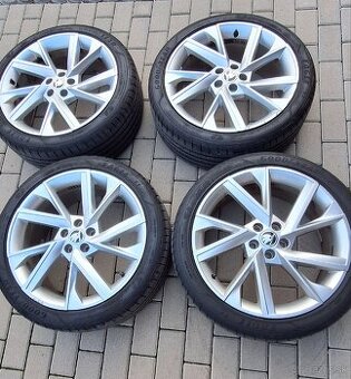 Letná sada 5x100 R18 , 205/44R18 Škoda
