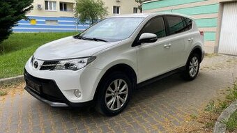 Toyota RAV4 2.2 d4d 110kw Premium XA40