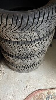 Kumho 225/45r17 zimne