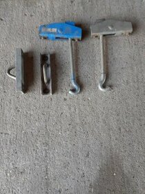 predavam dvojmontaz sponovaky na traktor Deere, Massey fergu