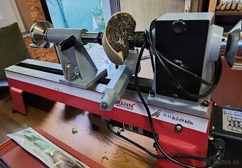 Sústruh na drevo Holtzmann D460F