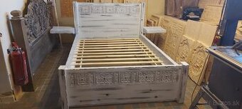 АKCIADrevená posteľ 140×200cm+2poličky1×š-45cm