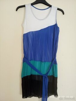 Šaty letné, plisované, bez rukáva