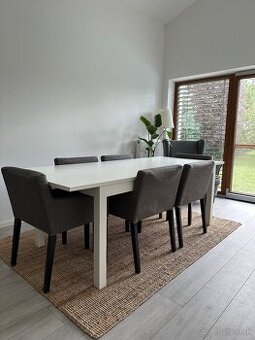 Predám jedálenský stôl + 6 stoličiek IKEA