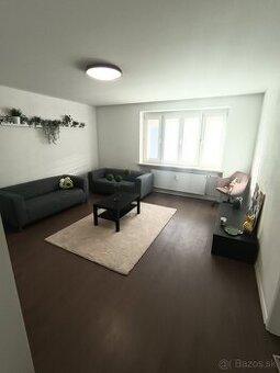 Exkluzívny 2-izbový byt na prenájom v centre Martina