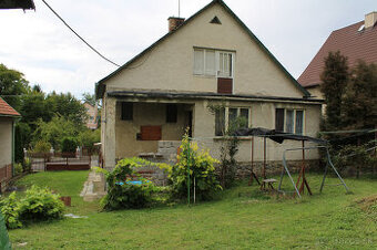 SPEKTRUM REALITY- Na predaj 4-izbový rodinný dom s pozemkom 