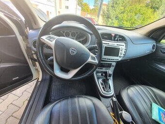 Lancia Delta 1.75 TBi PLATINUM, automat, 147 kW