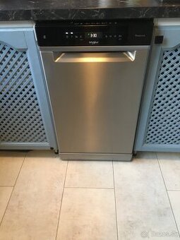 whirlpool WSFO 3034 PF X nerez 45cm