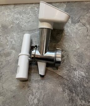 Mlynček Bosch mum 2-4 na kuchynský robot