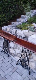 Jedinečné stolíky šijací stroj Singer