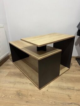 Konferenčný stolík