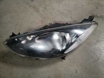Lave predne svetlo mazda 2 2007-2010