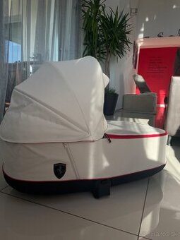 Vanička cybex Ferarri limitovaná edícia