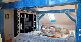 Výnimočný 3-izbový podkrovný byt priamo na Hlavnej ulici