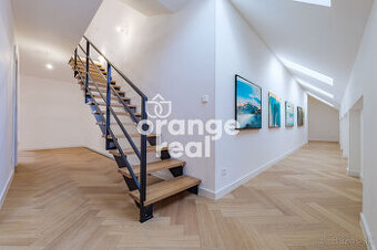 3-izbový mezonetový byt v historickej budove na Moyzesovej u