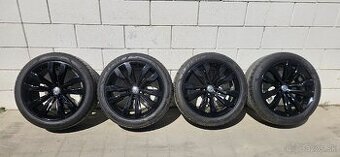 Touareg r-line, sada letných kolies suzuka r21