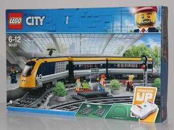 REZERVOVANÉ - LEGO City 60197 Osobný vlak