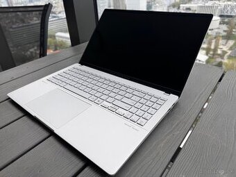 Predám ASUS Vivobook S 15 OLED Snapdragon X Elite