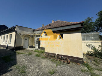 Predám dom vhodný na podnikateľské účely vo Dvoroch nad Žita