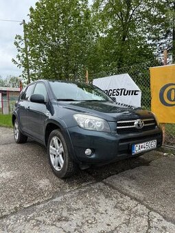 Toyota RAV4 D-CAT 2.2 180ps