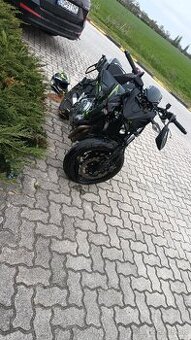 Predám Kawasaki z650 na náhradné diely