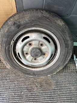 Predám letné pneumatiky Ford transit 195/70r15c