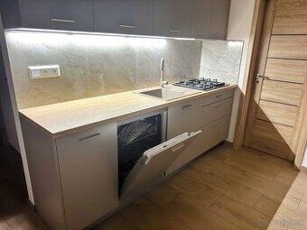 Štýlový 3-izbový byt po kompletnej rekonštrukcii – Sekčov, P