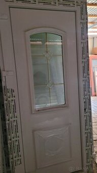 Plastové jednokrídlové vchodové dvere 95x205