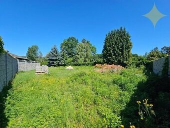 PRIEVIDZA – Staré sídlisko / DOBRÁ POLOHA / Pozemok 1350 m2,