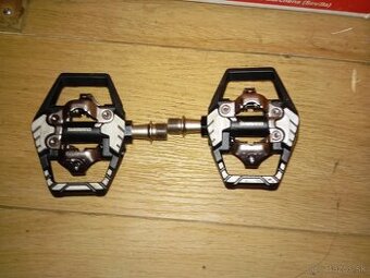 Pedále Shimano Deore XT PD-M8120 (čierne