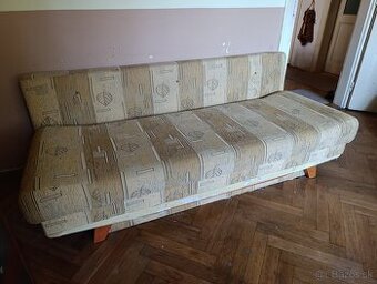 Rozkladacia sedačka - posteľ