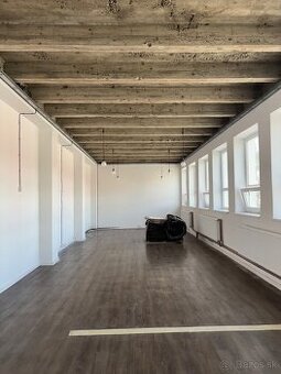 INDUSTRIÁLNY PRIESTOR NA PRENÁJOM – 80 m², LIPTOVSKÝ MIKULÁŠ