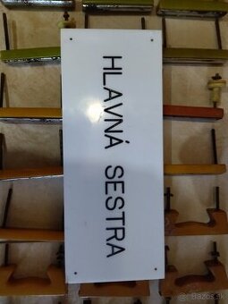 Predám retro plastovú tabuľku Hlavná sestra - 1