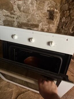 Predám elektrickú rúru – 20 €