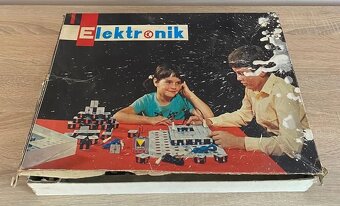 Stavebnica Elektronik,fotoaparát Smena a mix ďalších veci.