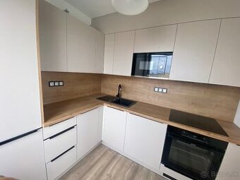Prenájom 3 izbový byt, Košice - TERASA