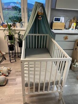 Drevená detská postieľka biela 120x60