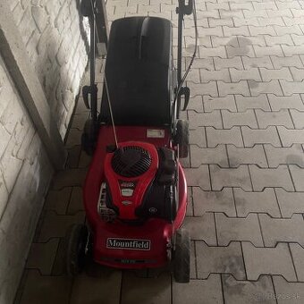 Benzínová kosačka