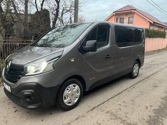 Prenajom 9 miestneho vozidla Renault Trafic