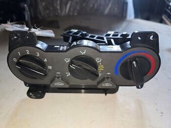 Ovládač kúrenia Hyundai Accent