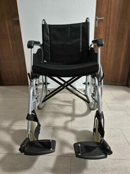 Mechanicky invalidný vozík