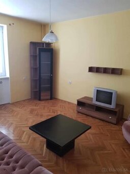 Prenájom 2-izbového bytu.