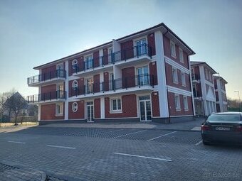 Obchodný priestor na predaj s dlhodovým nájomcom, Iža ?