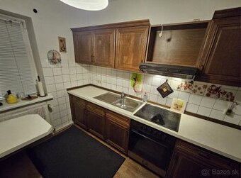 Kuchynská linka – SKLADOM