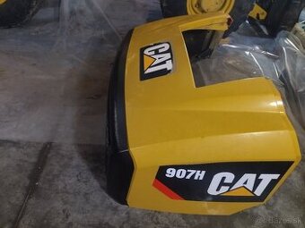 Zadná kapota CAT907