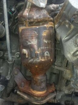 Predám katalyzátor súrne