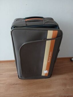 Cestovný kufor