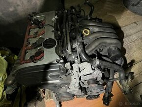 2x Motor Alt 96 kW 2.0i Audi A4 b6 - 1