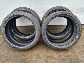 245/40 R21 LETNE PNEUMATIKY.