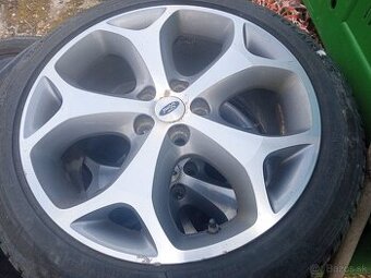 235/45r18 Polaris